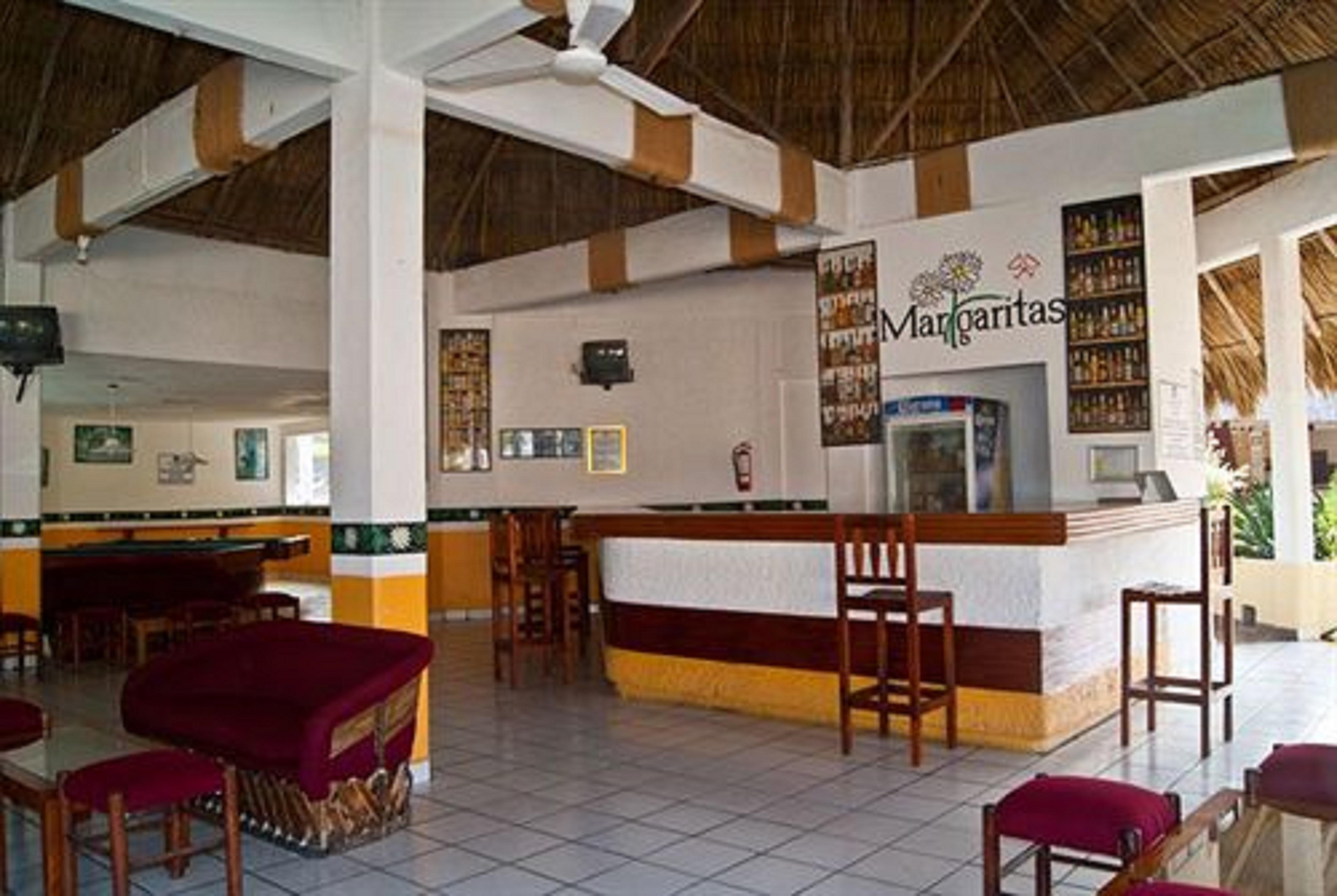 Qualton Club Ixtapa All Inclusive Exterior foto